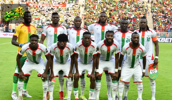 Đội tuyển Burkina Faso trước một trận đấu quốc tế